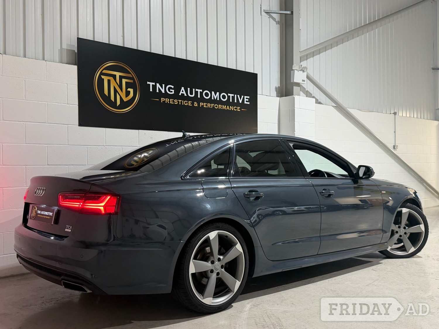 [ berth ]Audi A6 Saloon
