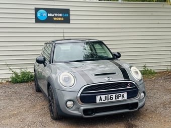 Mini Hatch 2016