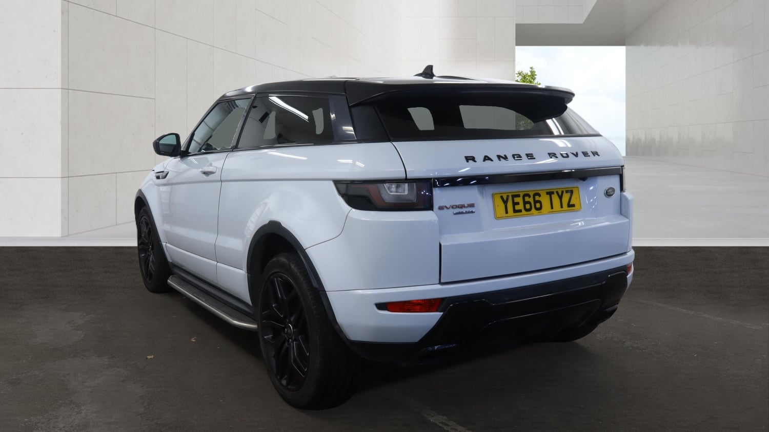Land Rover Range Rover Evoque Hillingdon