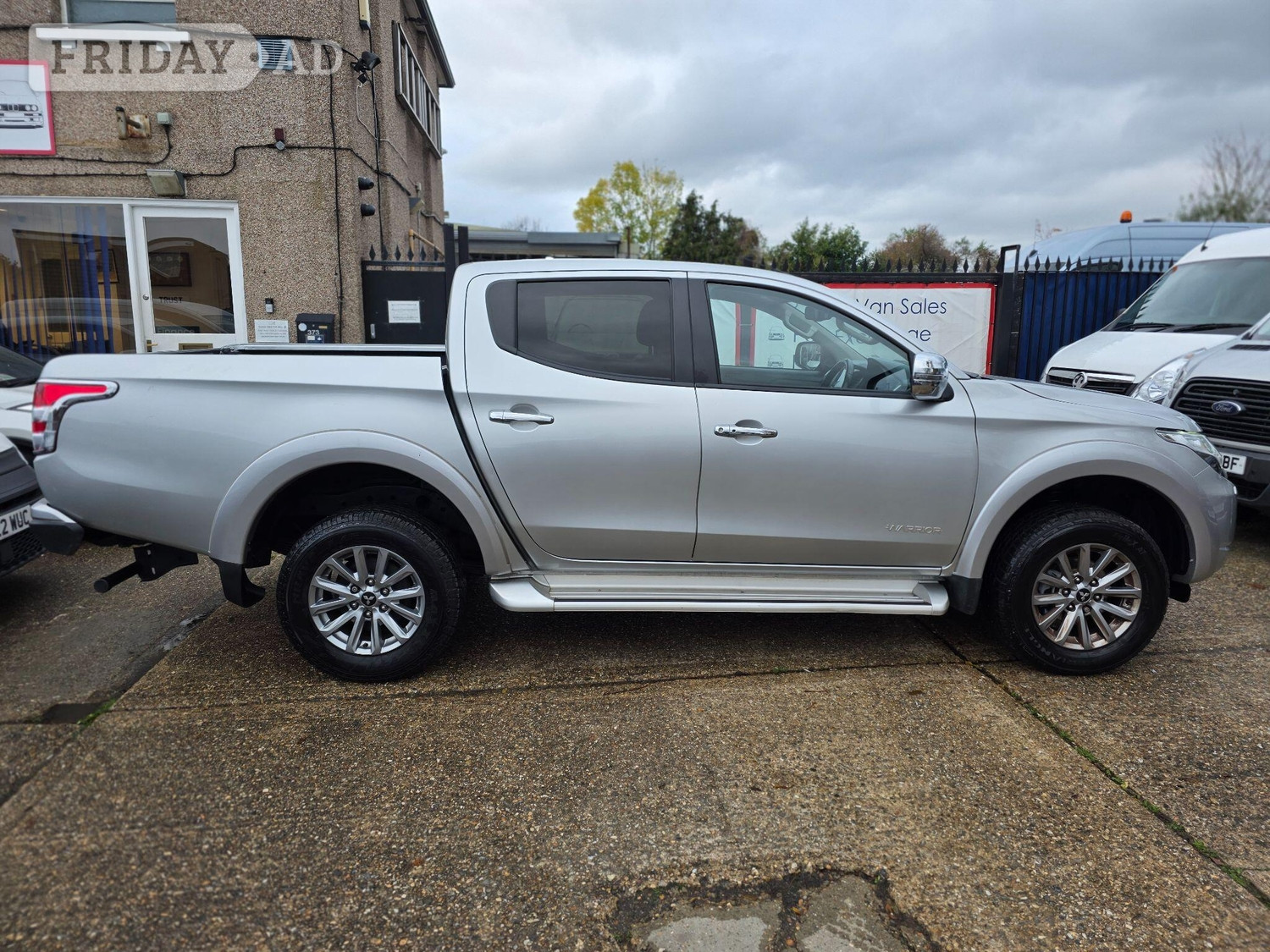 Mitsubishi L200 Hounslow