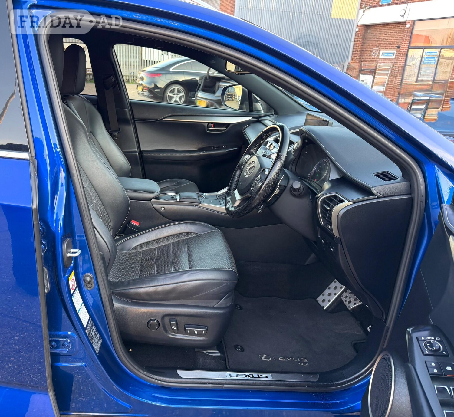 [ berth ]Lexus NX