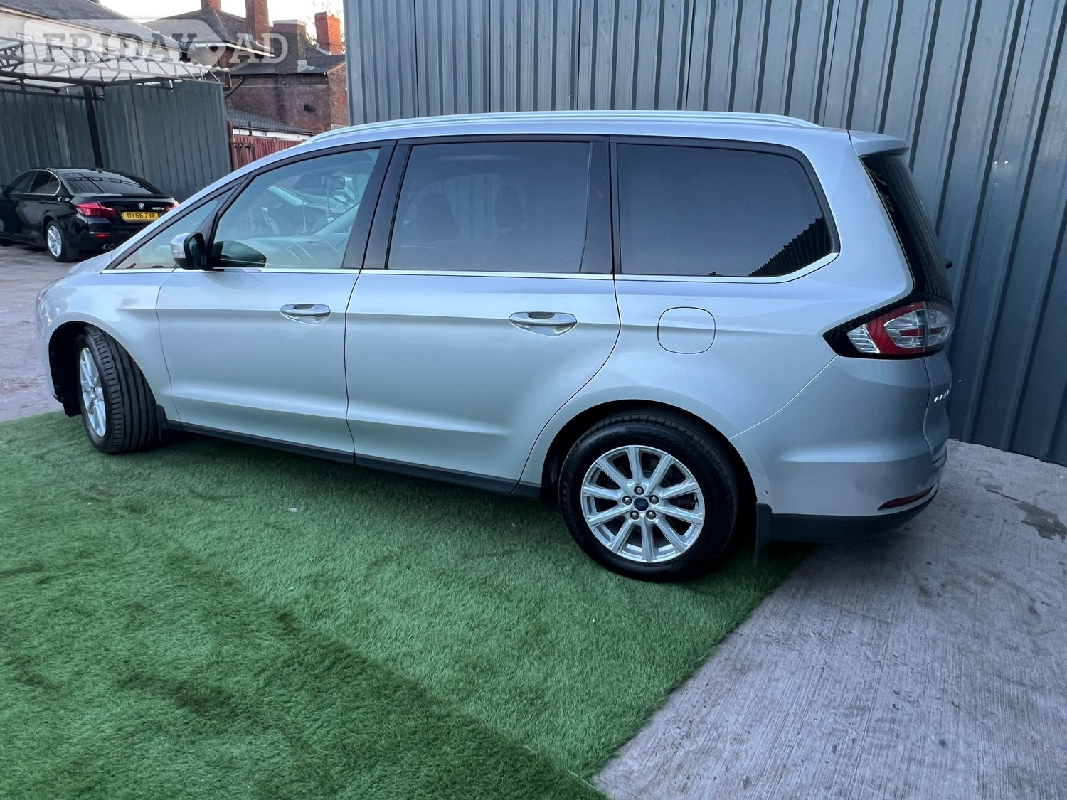 Ford Galaxy 2018 - Cars in Oldbury