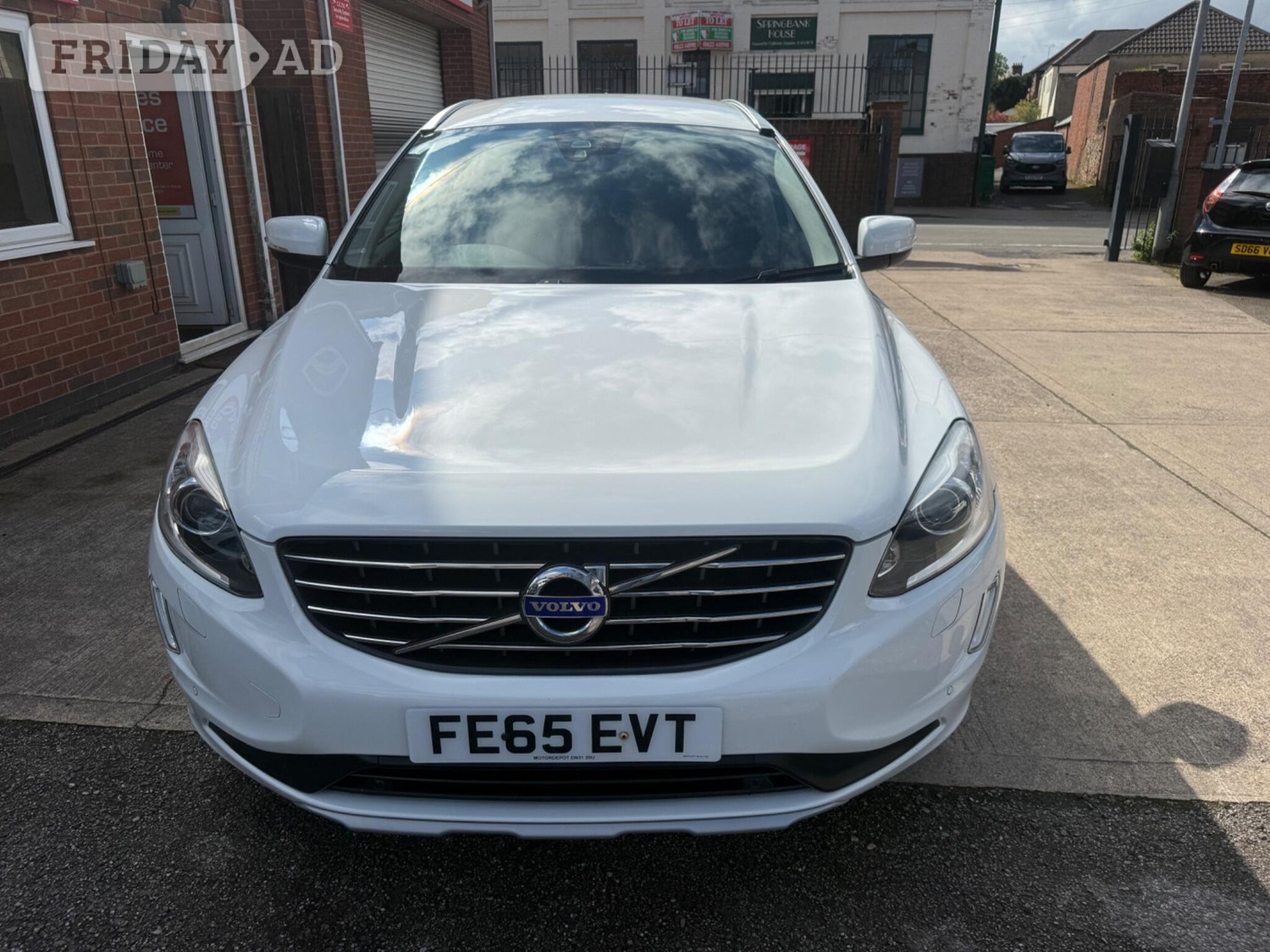Volvo XC60 2015 - Cars