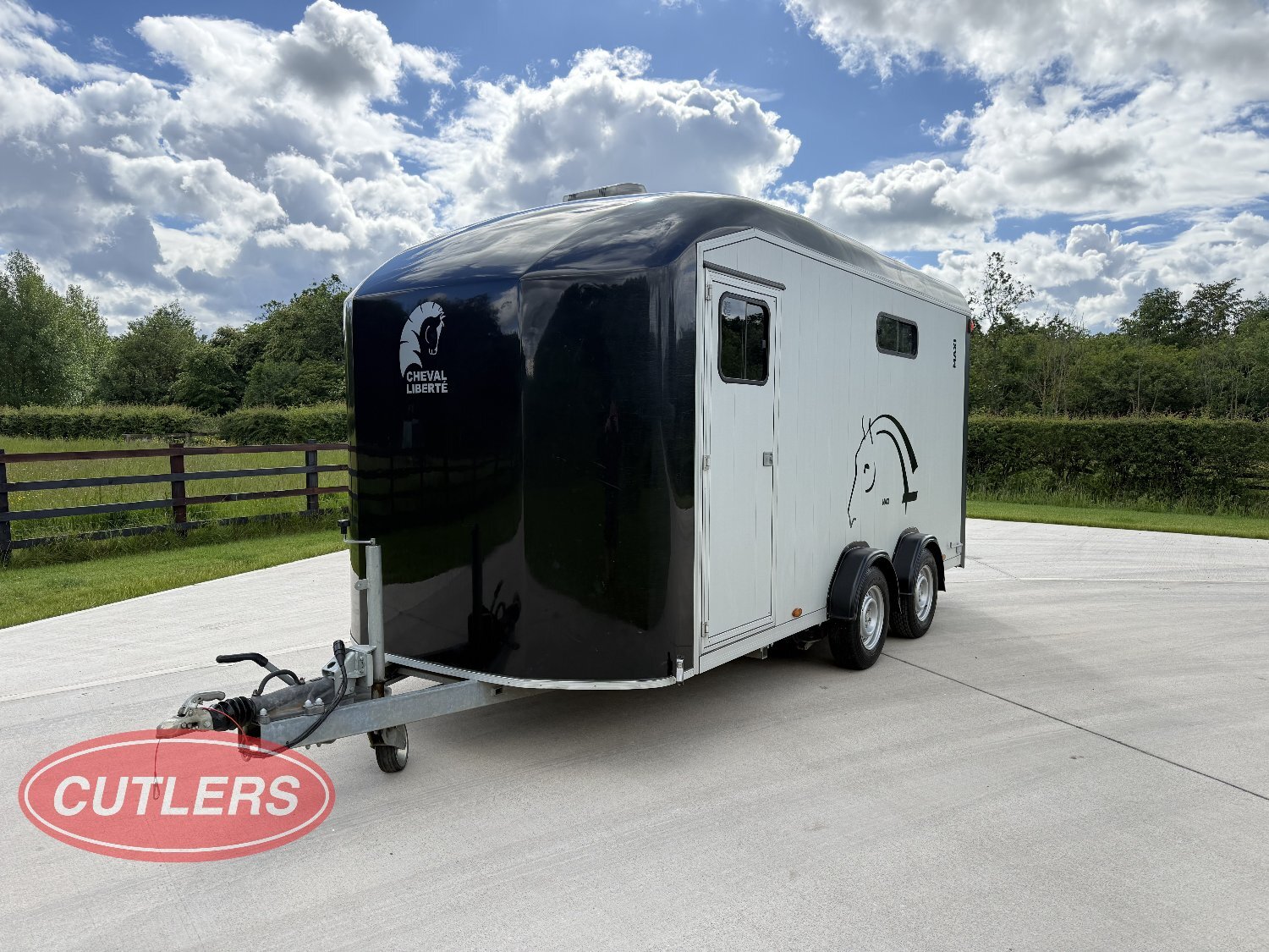 Cheval Liberte Maxi Living  Horse Trailer - Trailers & Horseboxes