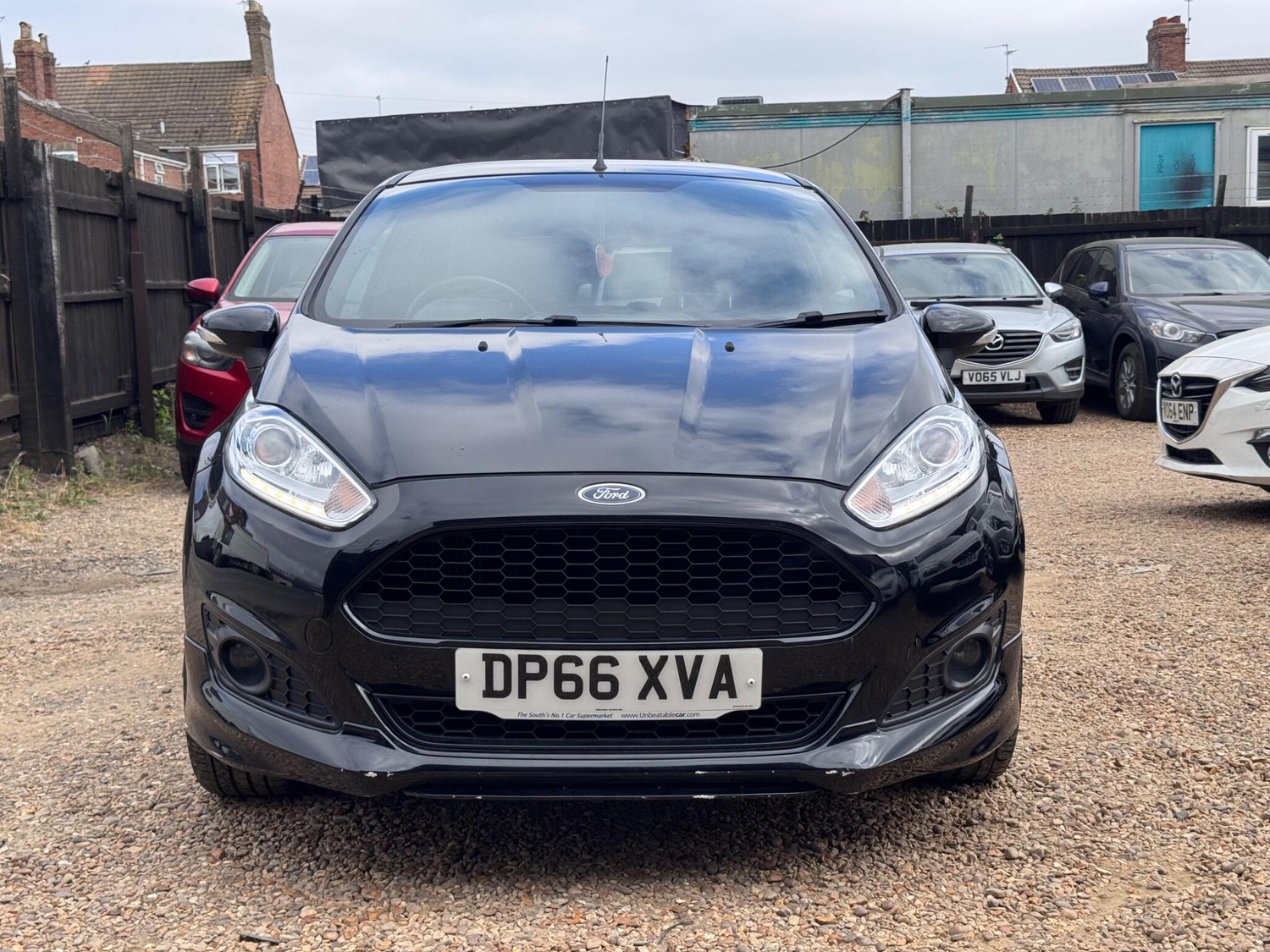 [ berth ]Ford Fiesta