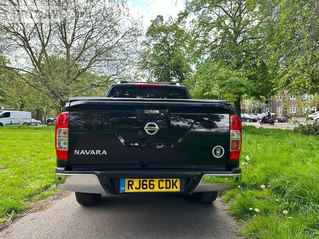 Nissan Navara 2016 - Cars