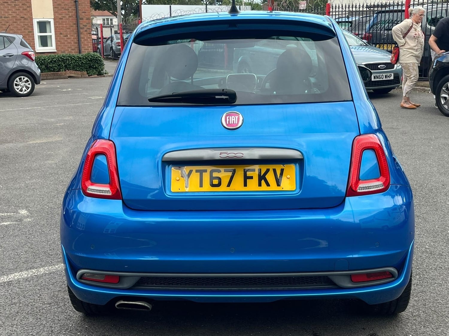 Fiat 500 2017 - Cars