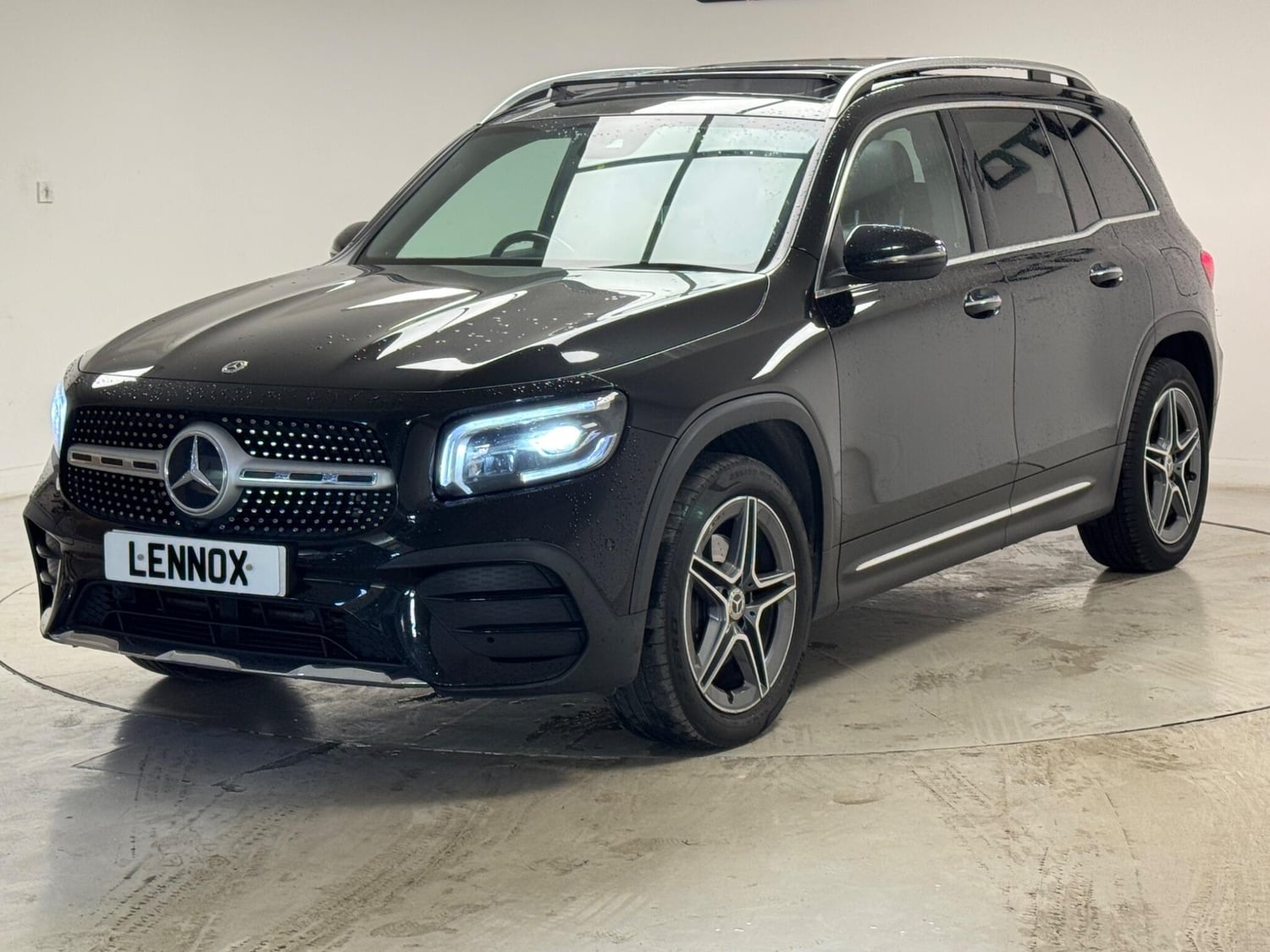 [ berth ]Mercedes-Benz GLB
