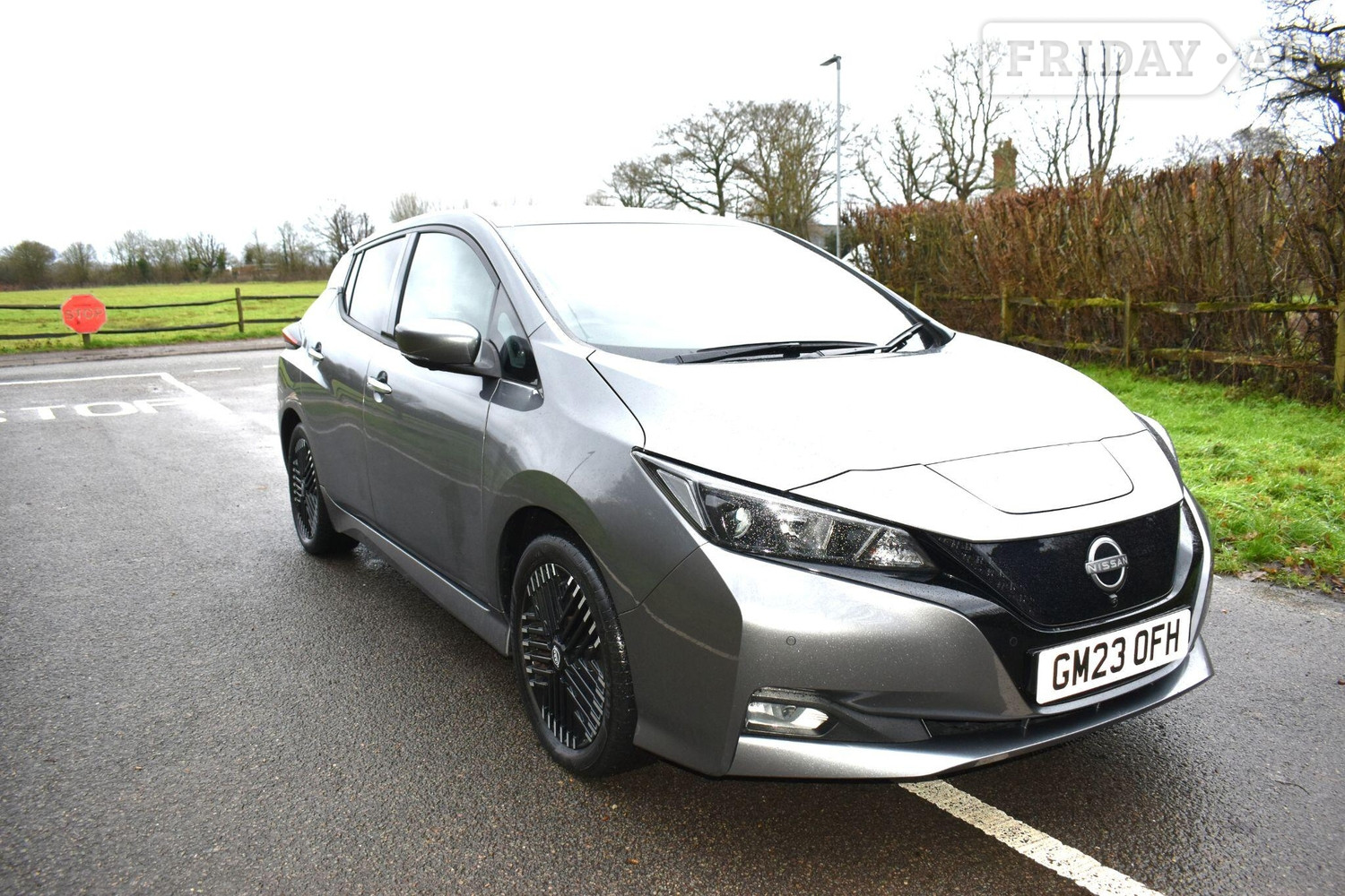 Nissan LEAF 2023 in Guildford