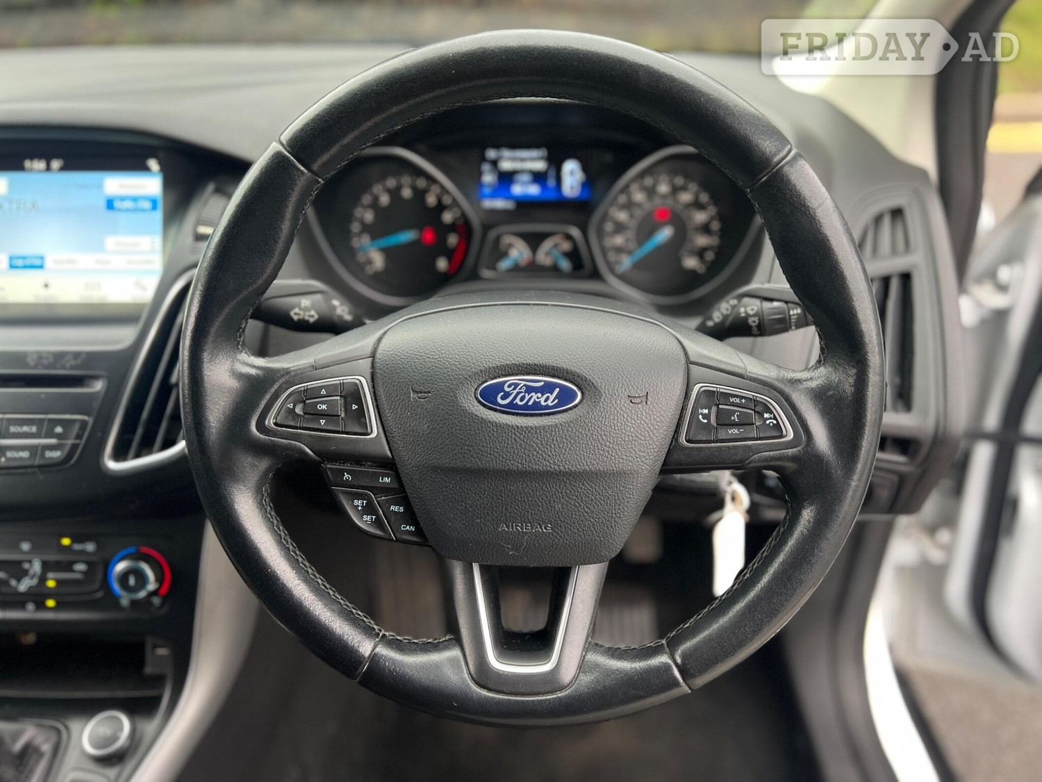 Ford Focus 2017 - Cars