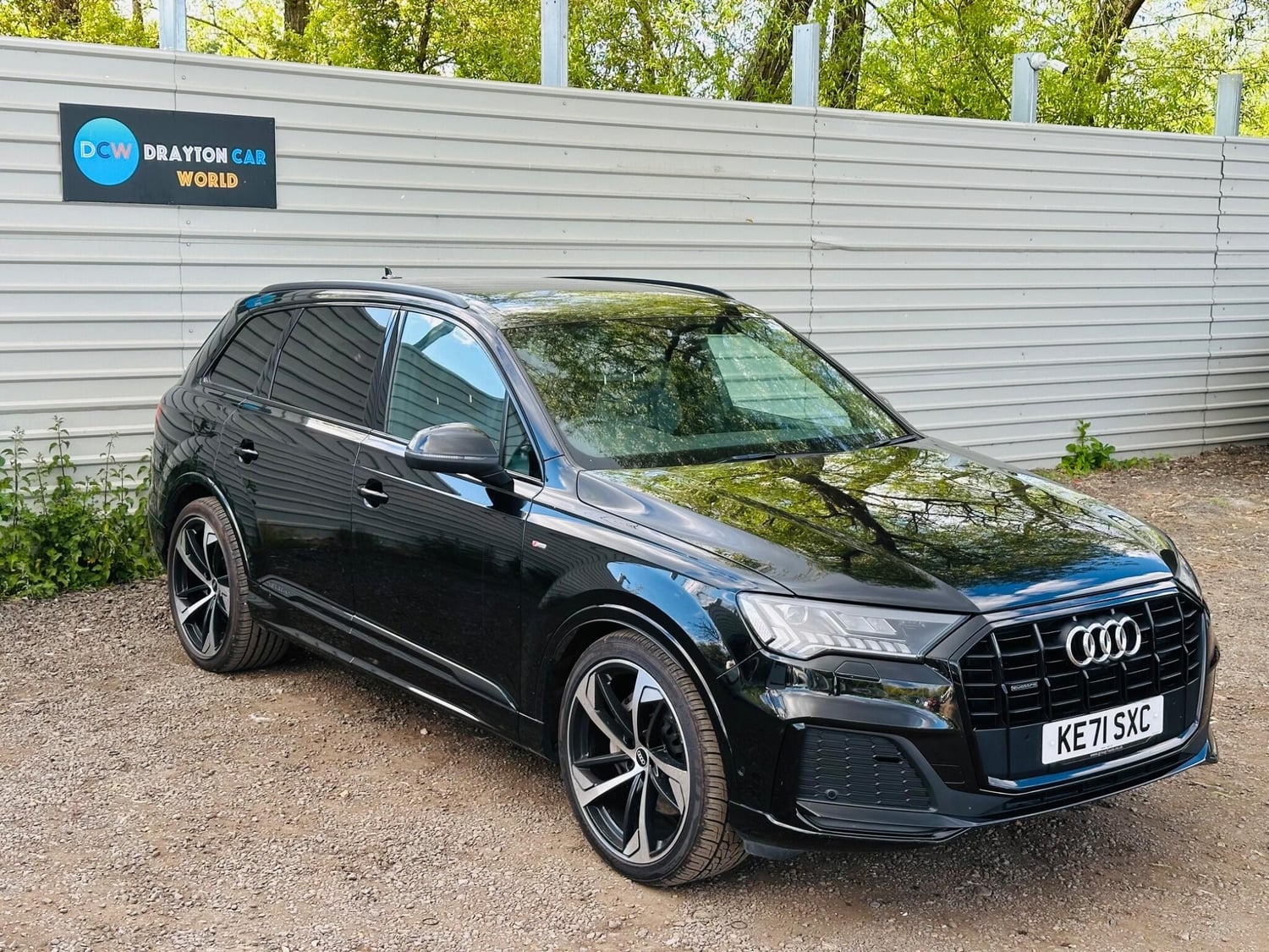 Audi Q7 2021 - Cars