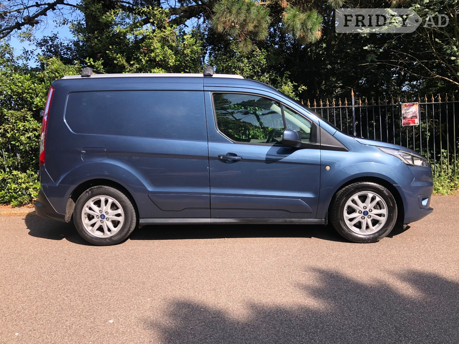 [ berth ]Ford Transit Connect