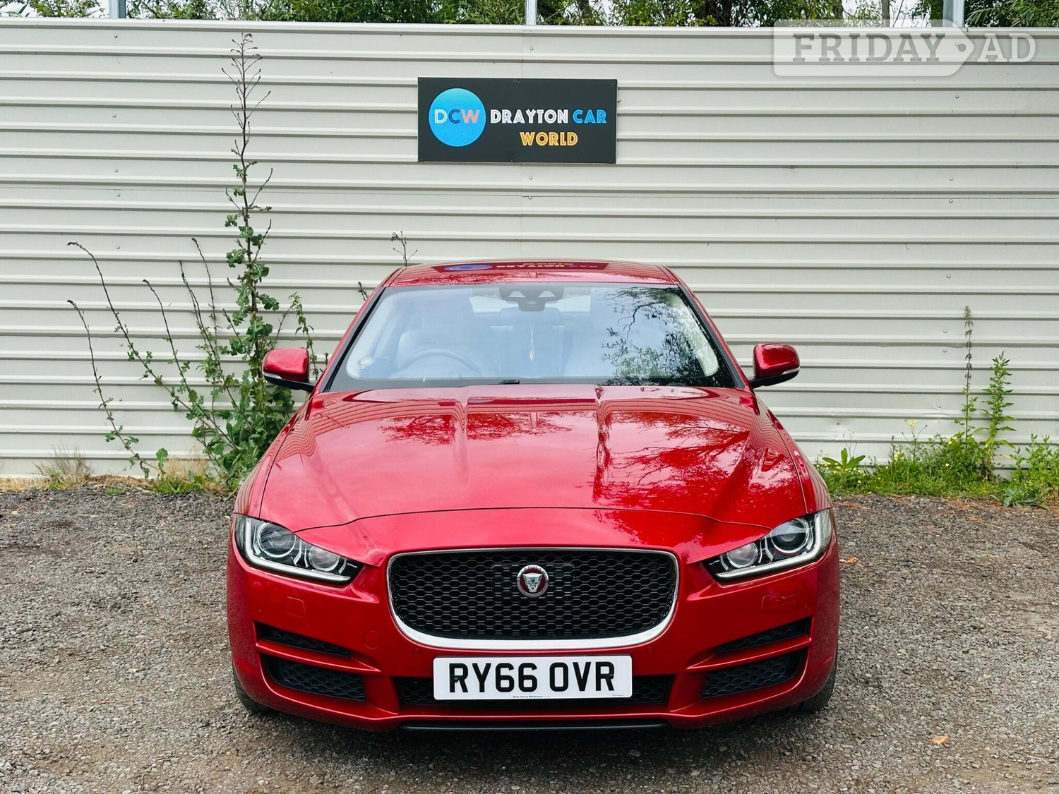 [ berth ]Jaguar XE