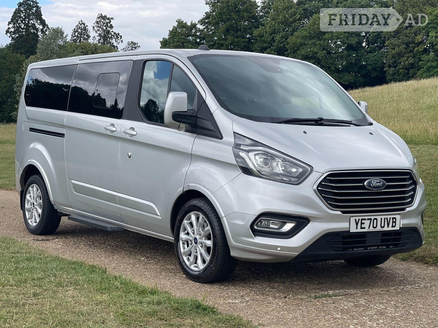 [ berth ]Ford Tourneo Custom
