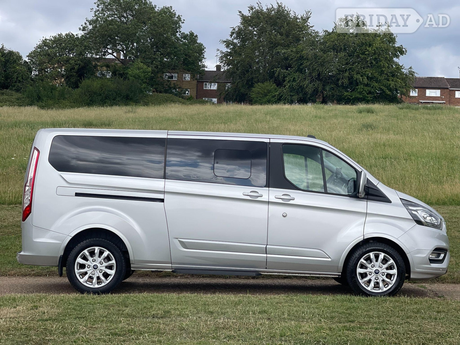 Ford Tourneo Custom 2020 - Vans & Commercial Vehicles in Hemel Hempstead