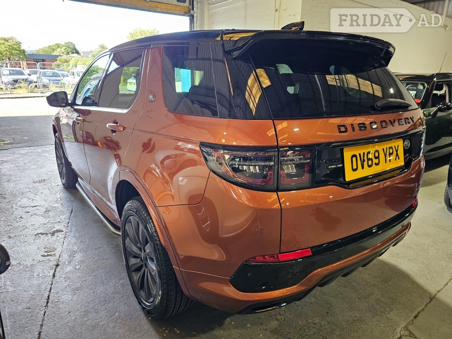 Land Rover Discovery Sport 2020 - Cars in Pontypridd