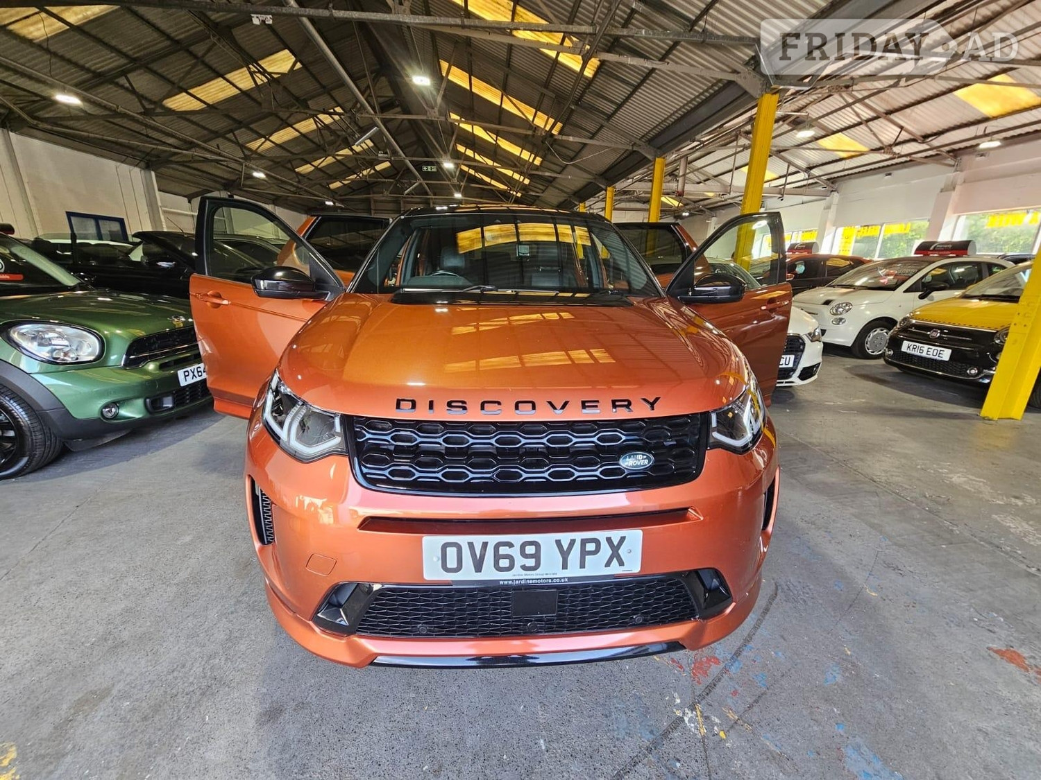 Land Rover Discovery Sport 2020 - Cars
