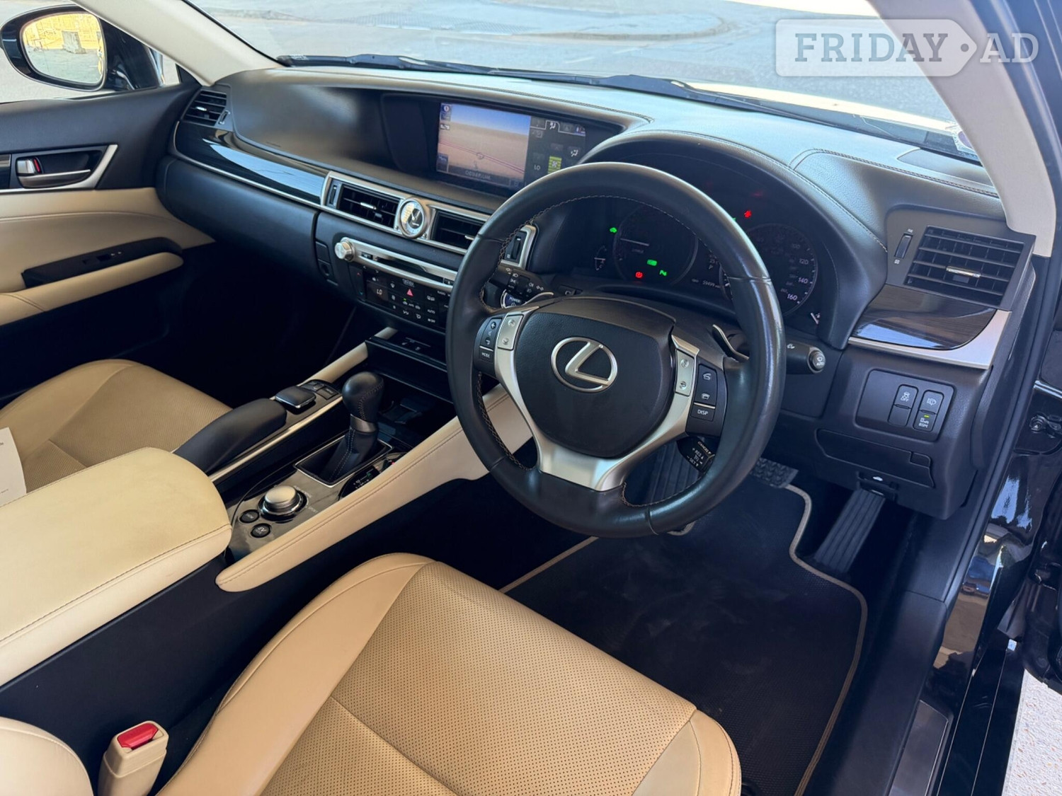 [ berth ]Lexus GS