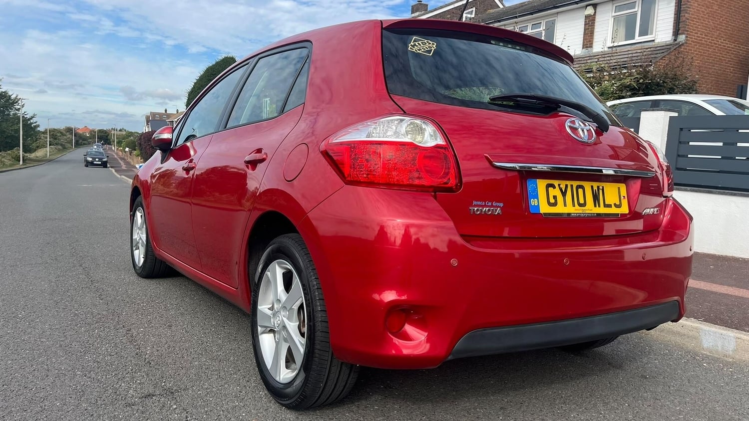 Toyota Auris 2010 - Cars in Chatham