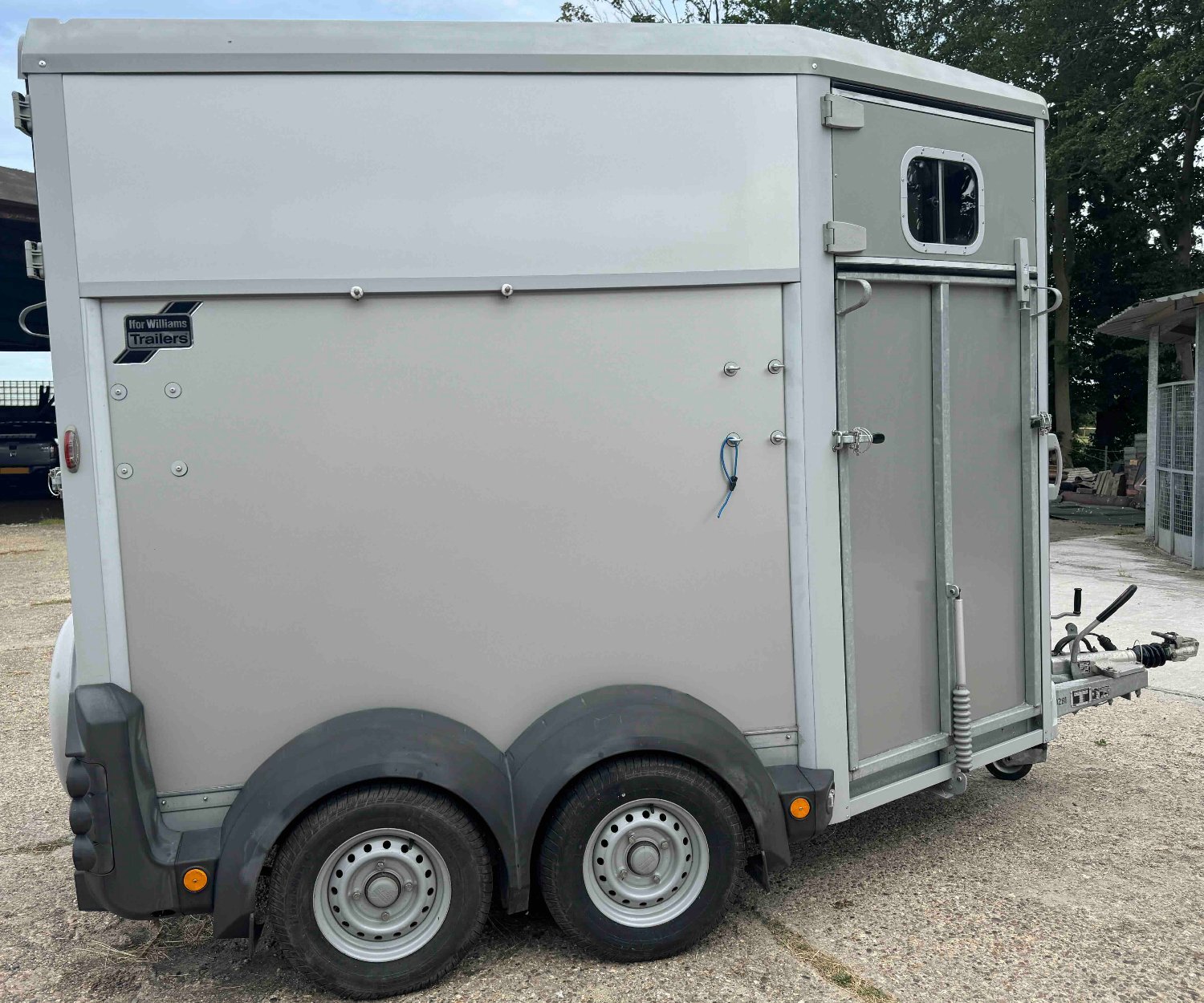 Ifor Williams HB506  Horse Trailer - Trailers & Horseboxes