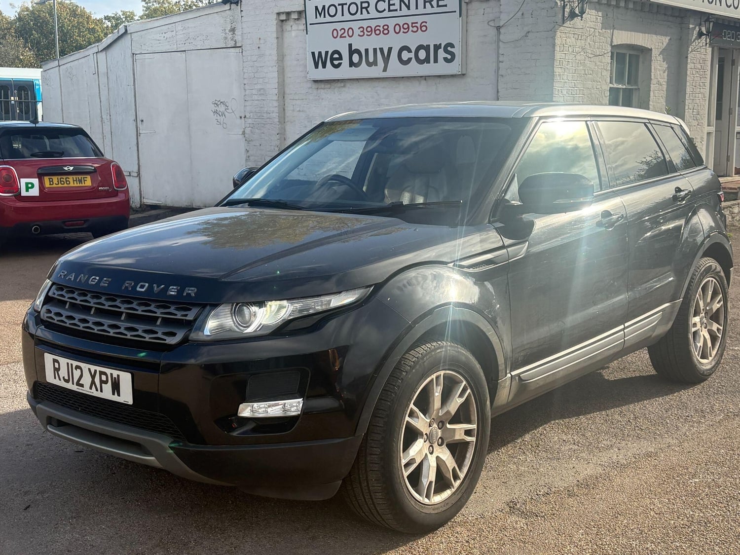 [ berth ]Land Rover Range Rover Evoque