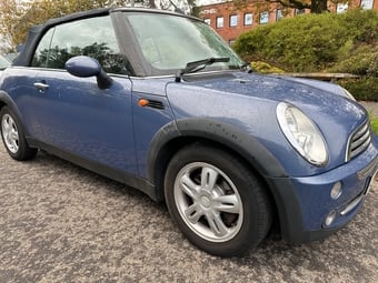 Mini Convertible 2005