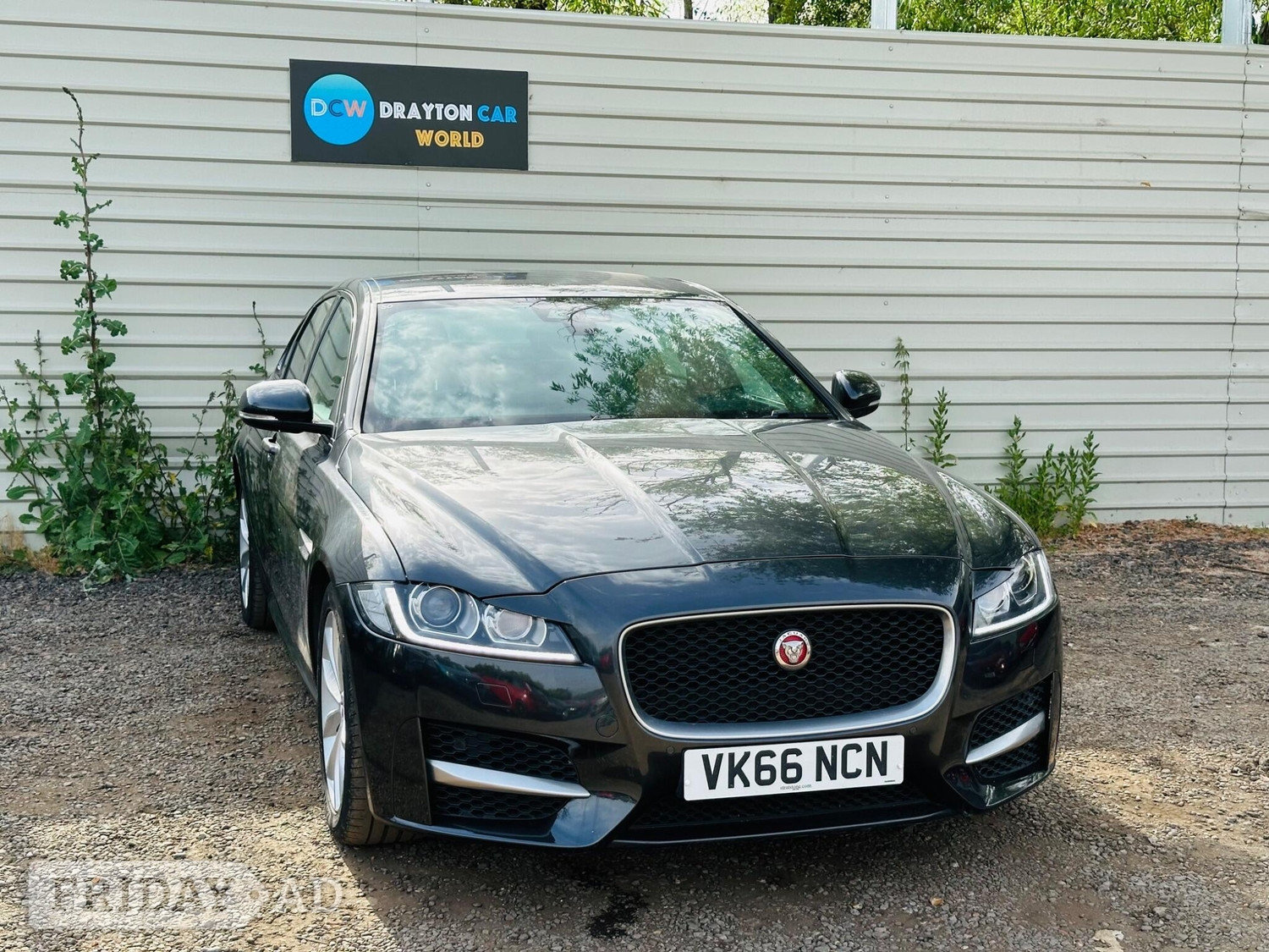 Jaguar XF 2016 in Hillingdon