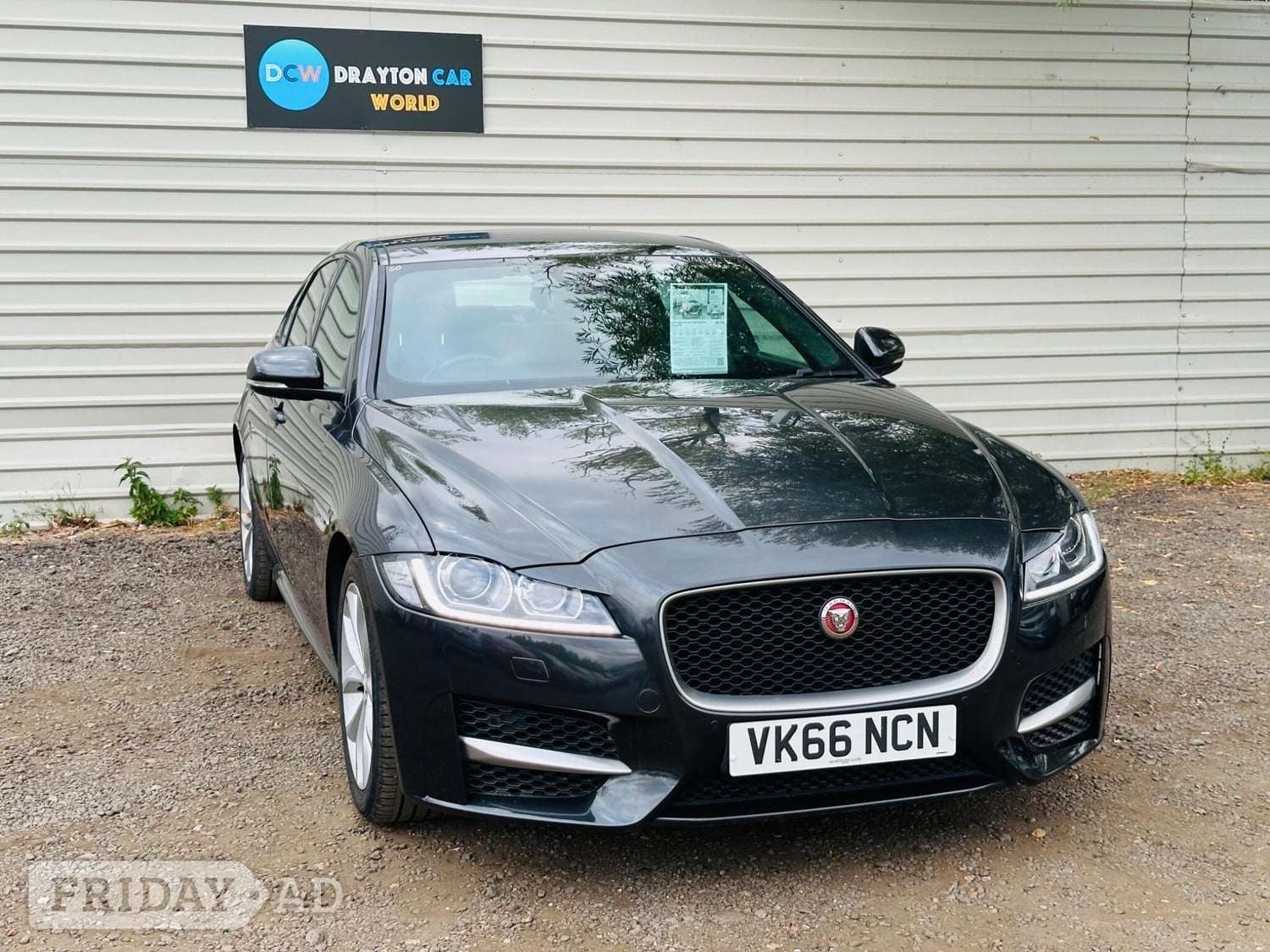 Jaguar XF 2016 in Hillingdon