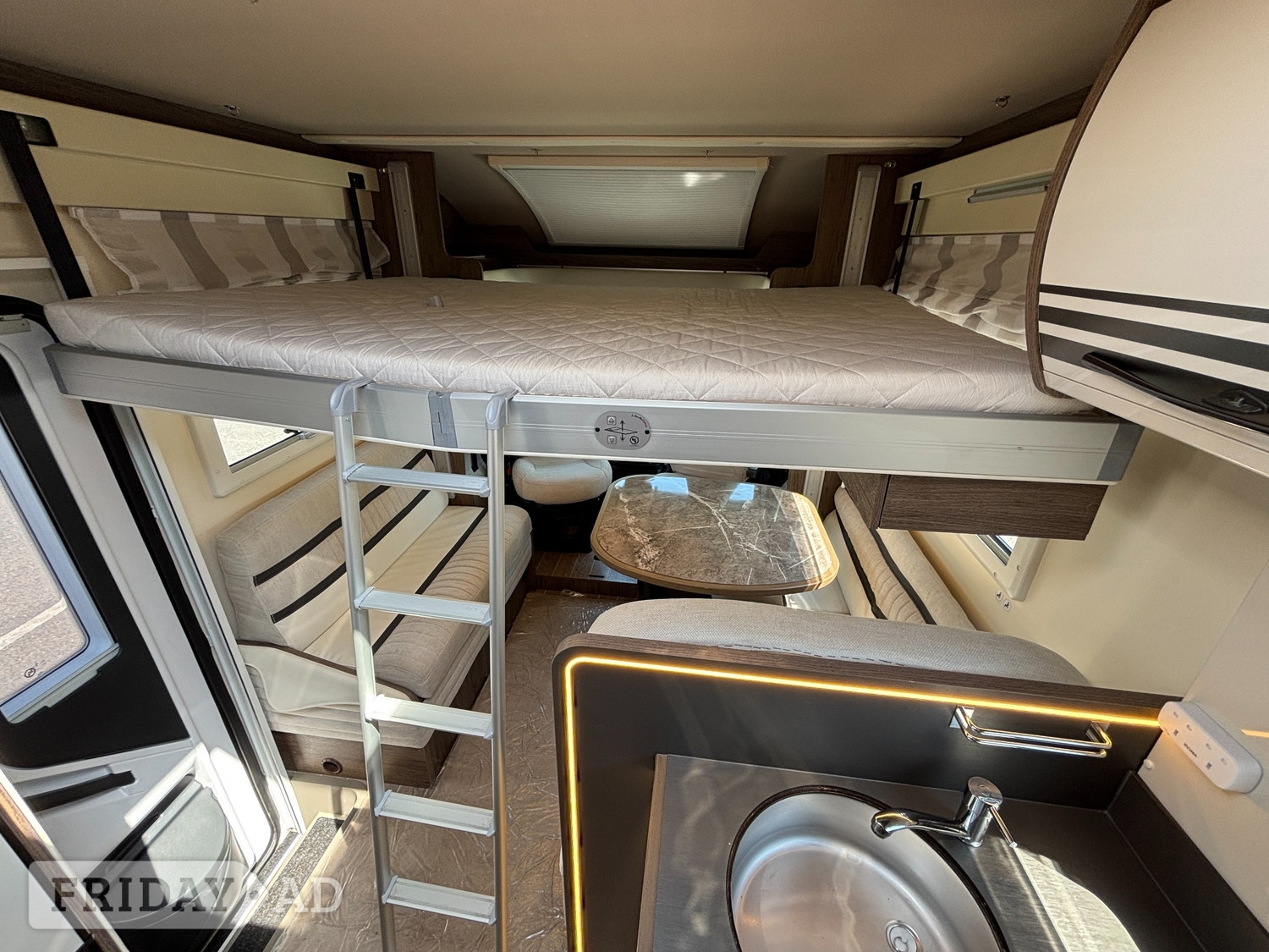 Roller Team T-Line 590 2022 - Motorhomes & Caravans in Paignton