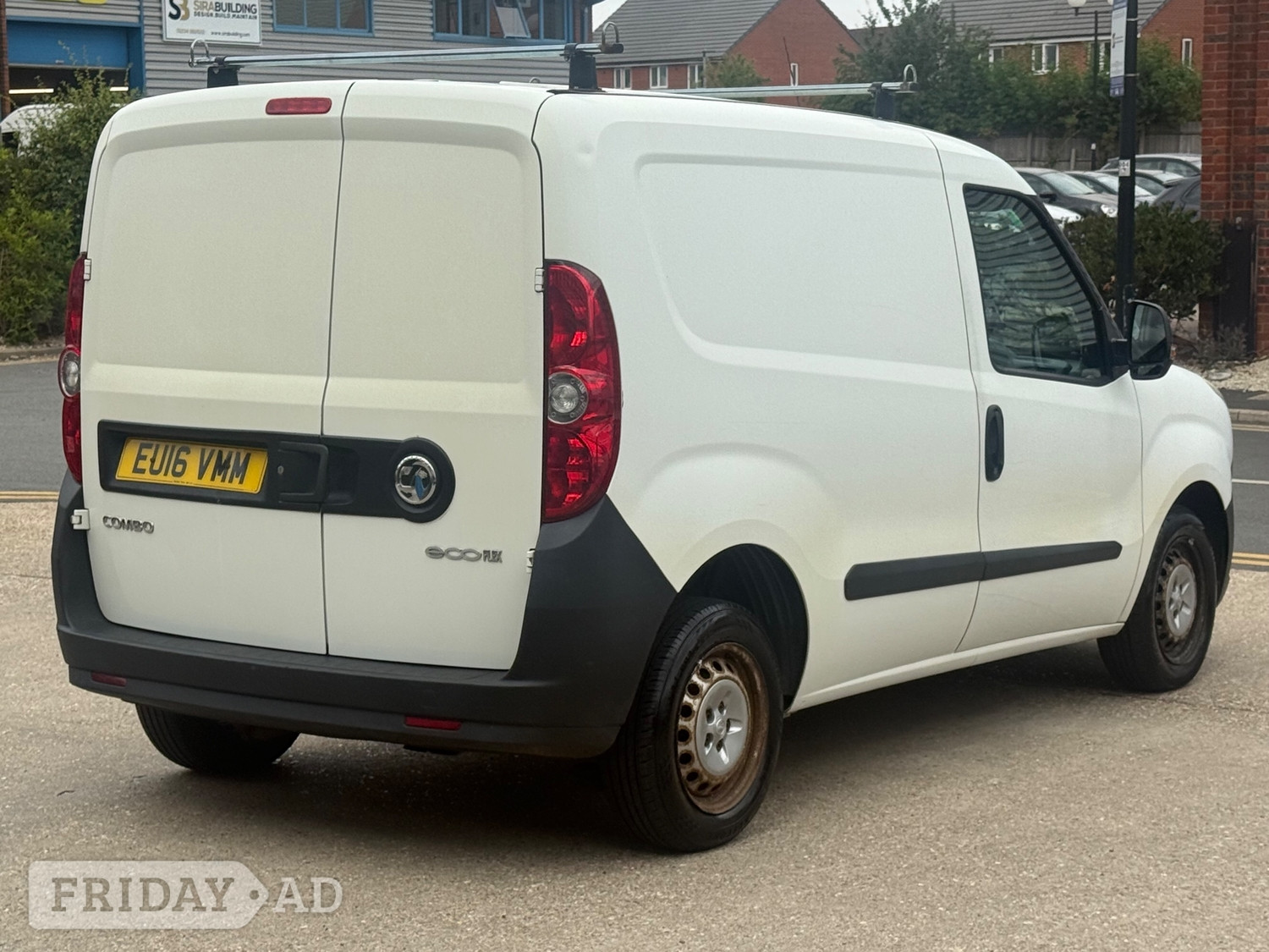 Vauxhall Combo 2016 - Vans & Commercial Vehicles in Bedford