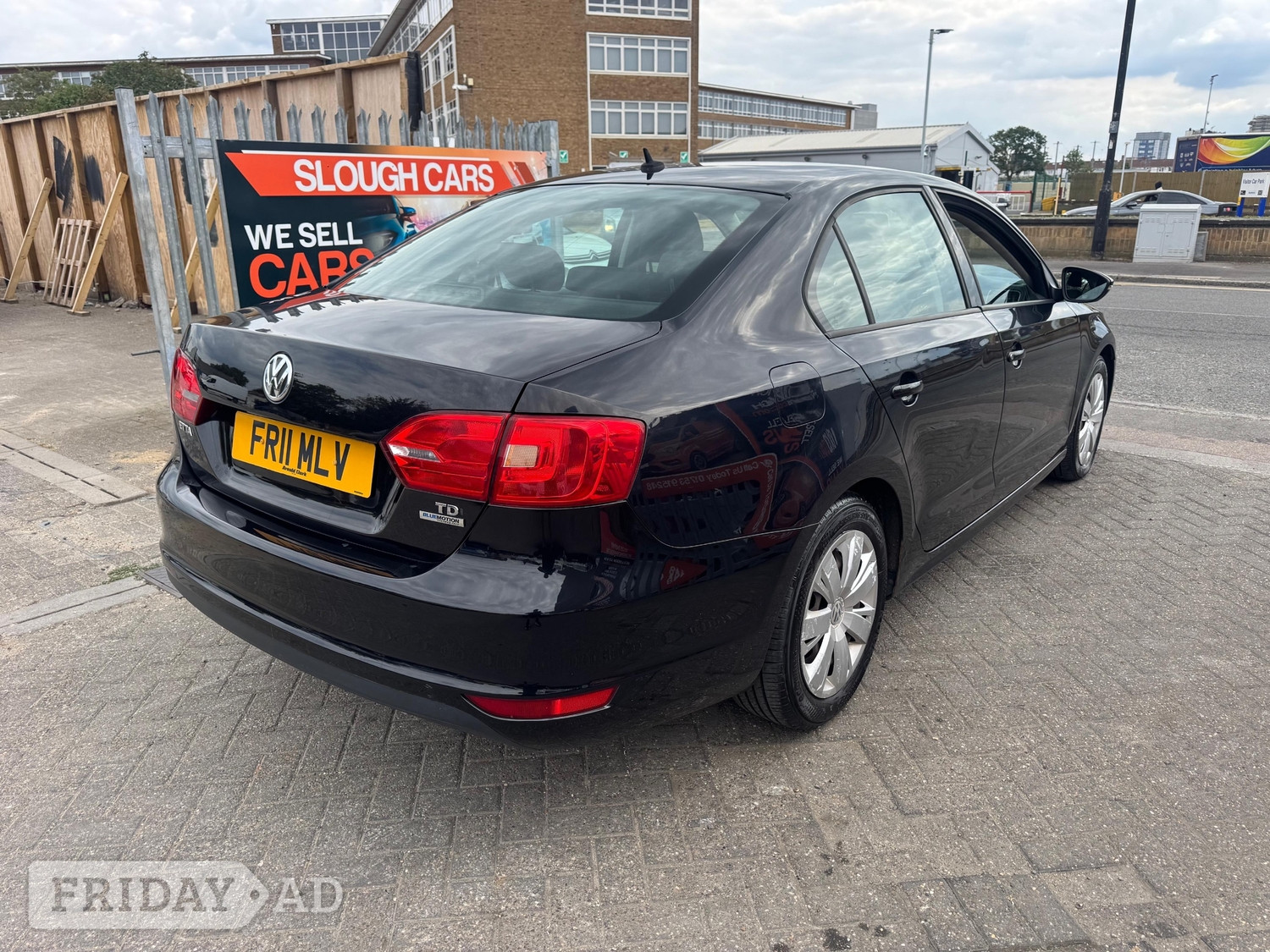 Volkswagen Jetta 2011 - Cars in Slough