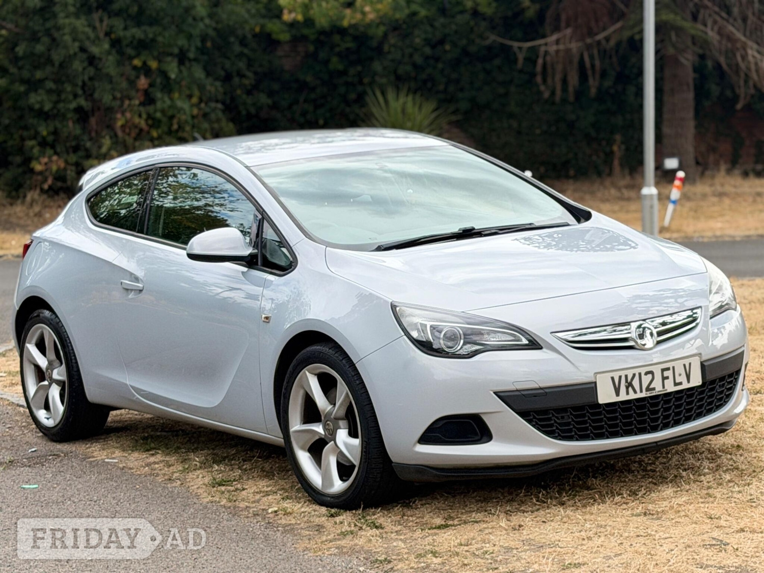 [ berth ]Vauxhall Astra