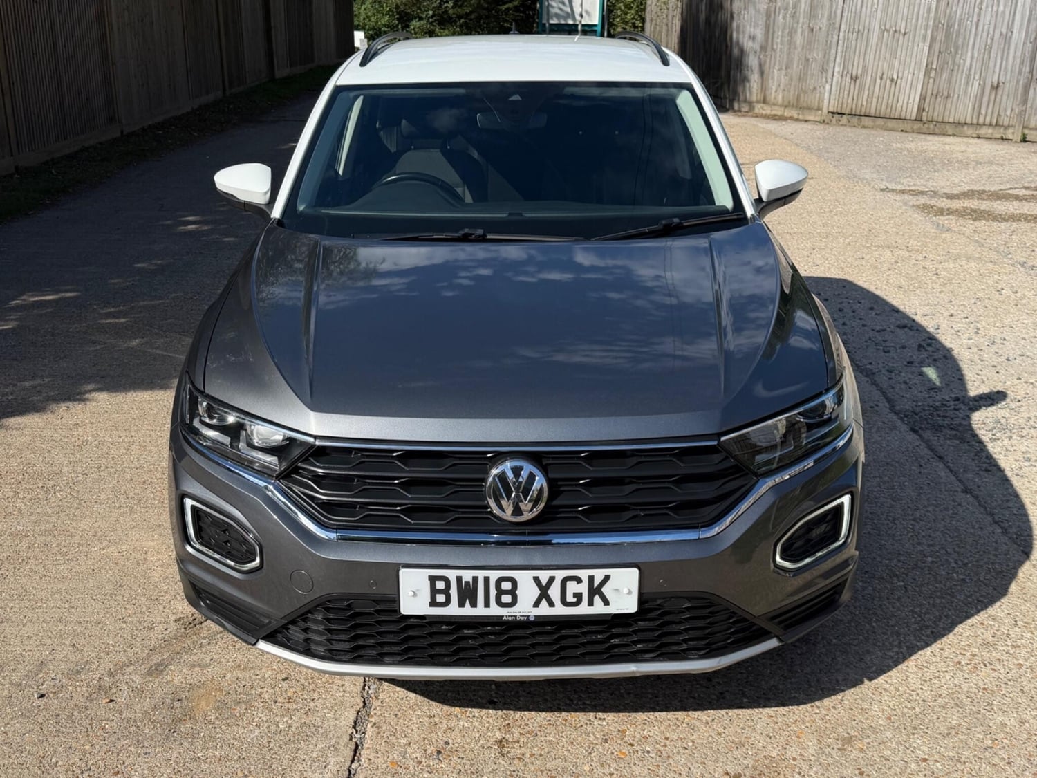 Volkswagen T-Roc 2018 - Cars in Tonbridge