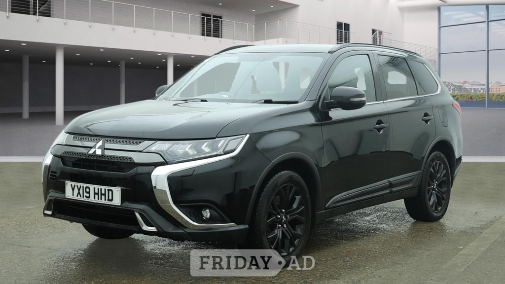Mitsubishi Outlander 2019 - Cars in Hillingdon