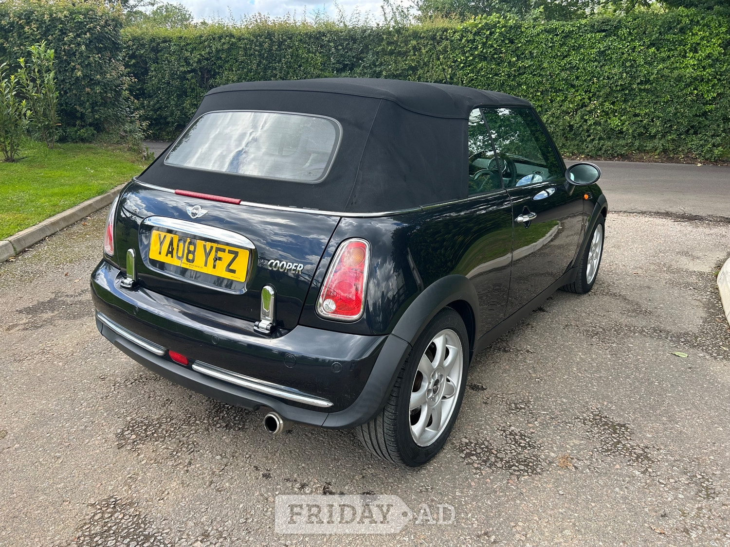 Mini Convertible 2010 - Cars in Sevenoaks