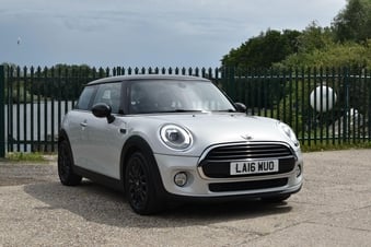 Mini Hatch 2016