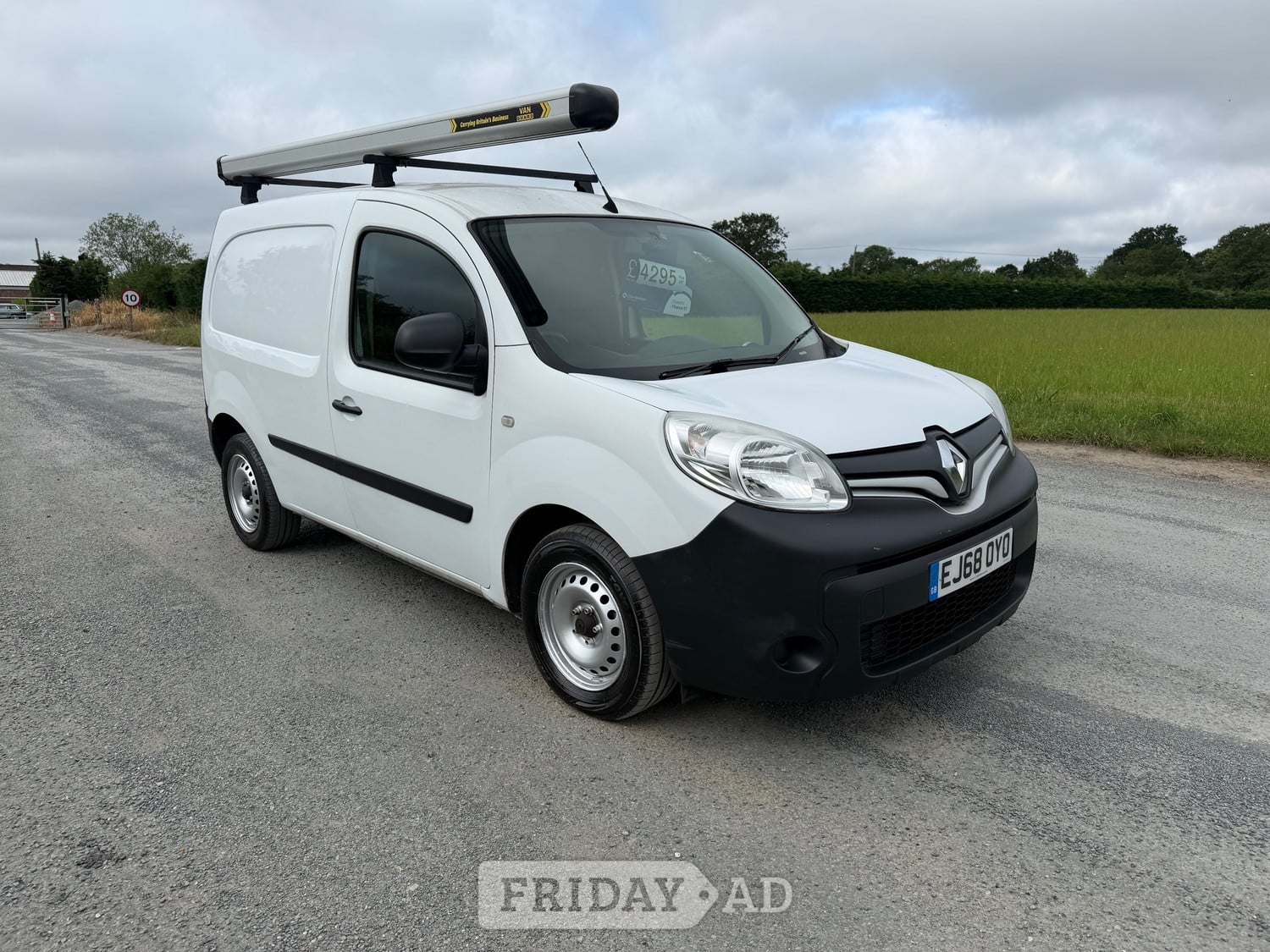 Renault Kangoo 2018 in Romford