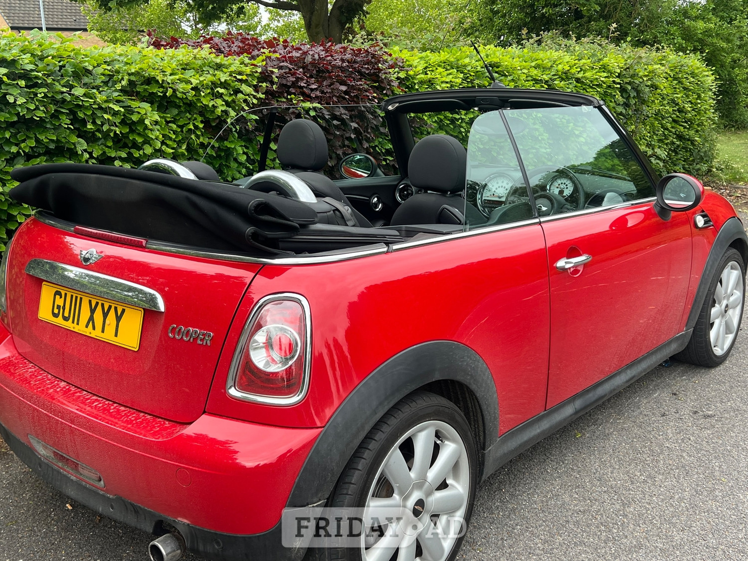 Mini Convertible 2011 - Cars