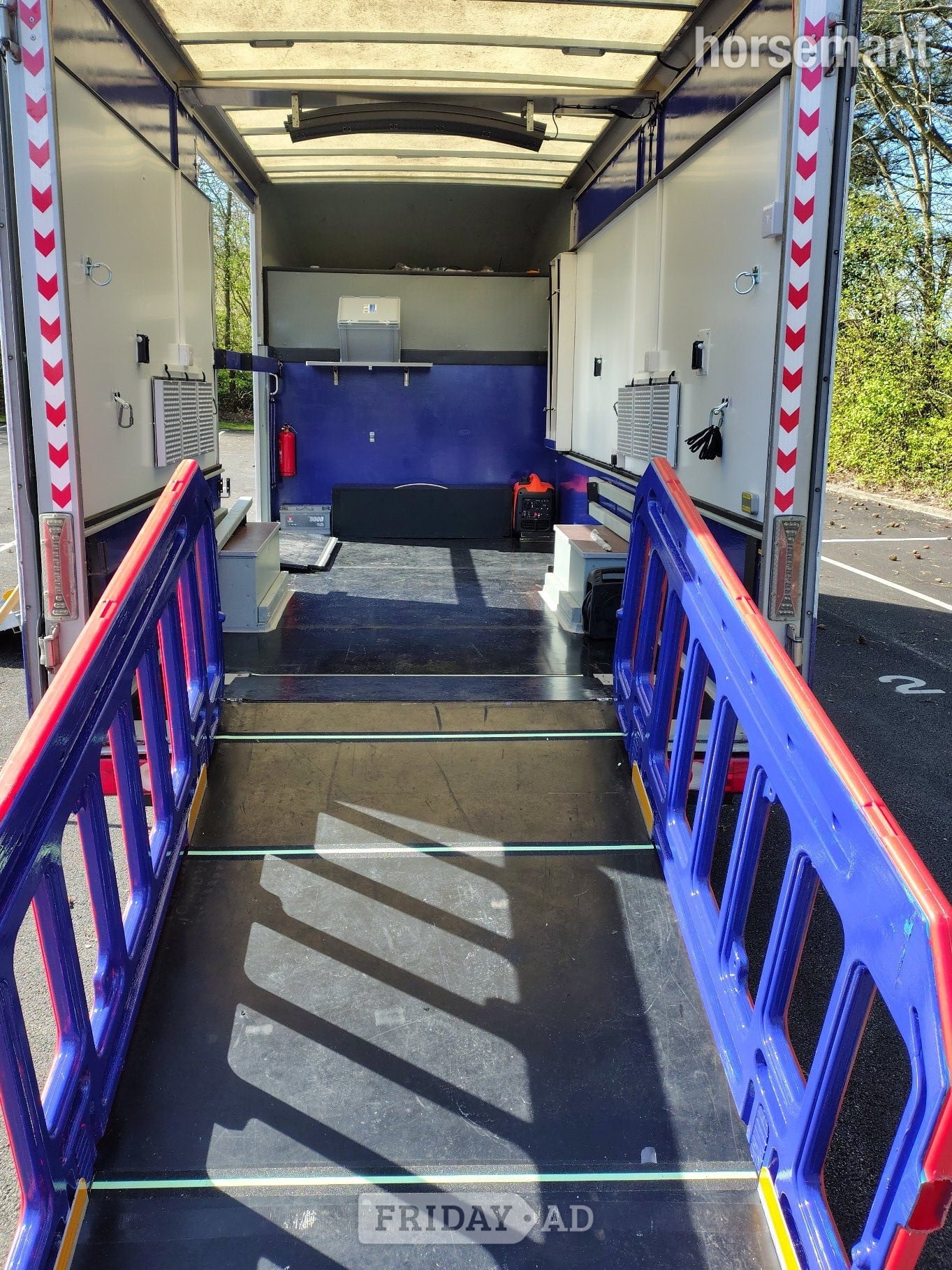 na  Renault Trucks Horsebox - Trailers & Horseboxes in Preston