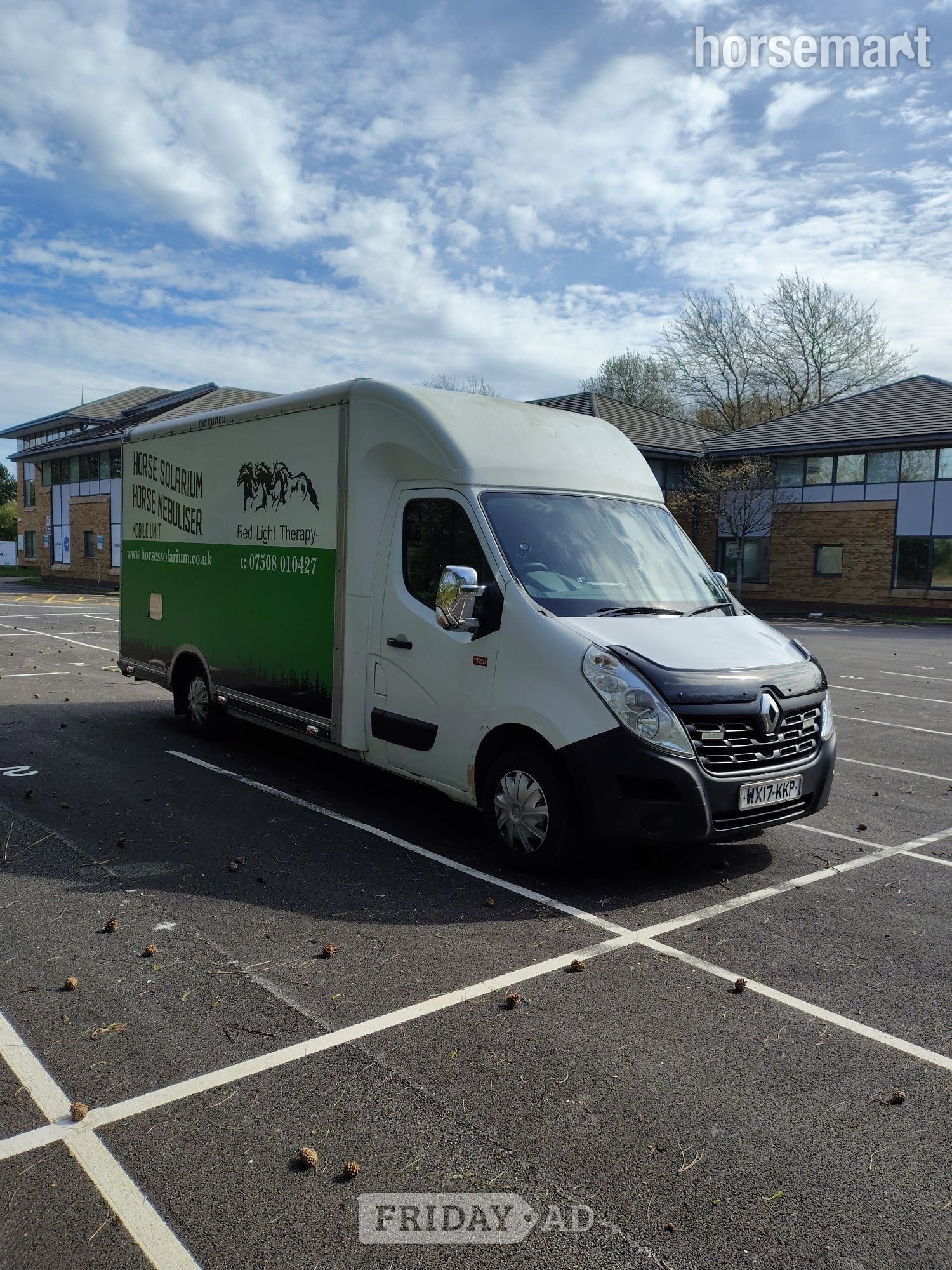 na  Renault Trucks Horsebox - Trailers & Horseboxes