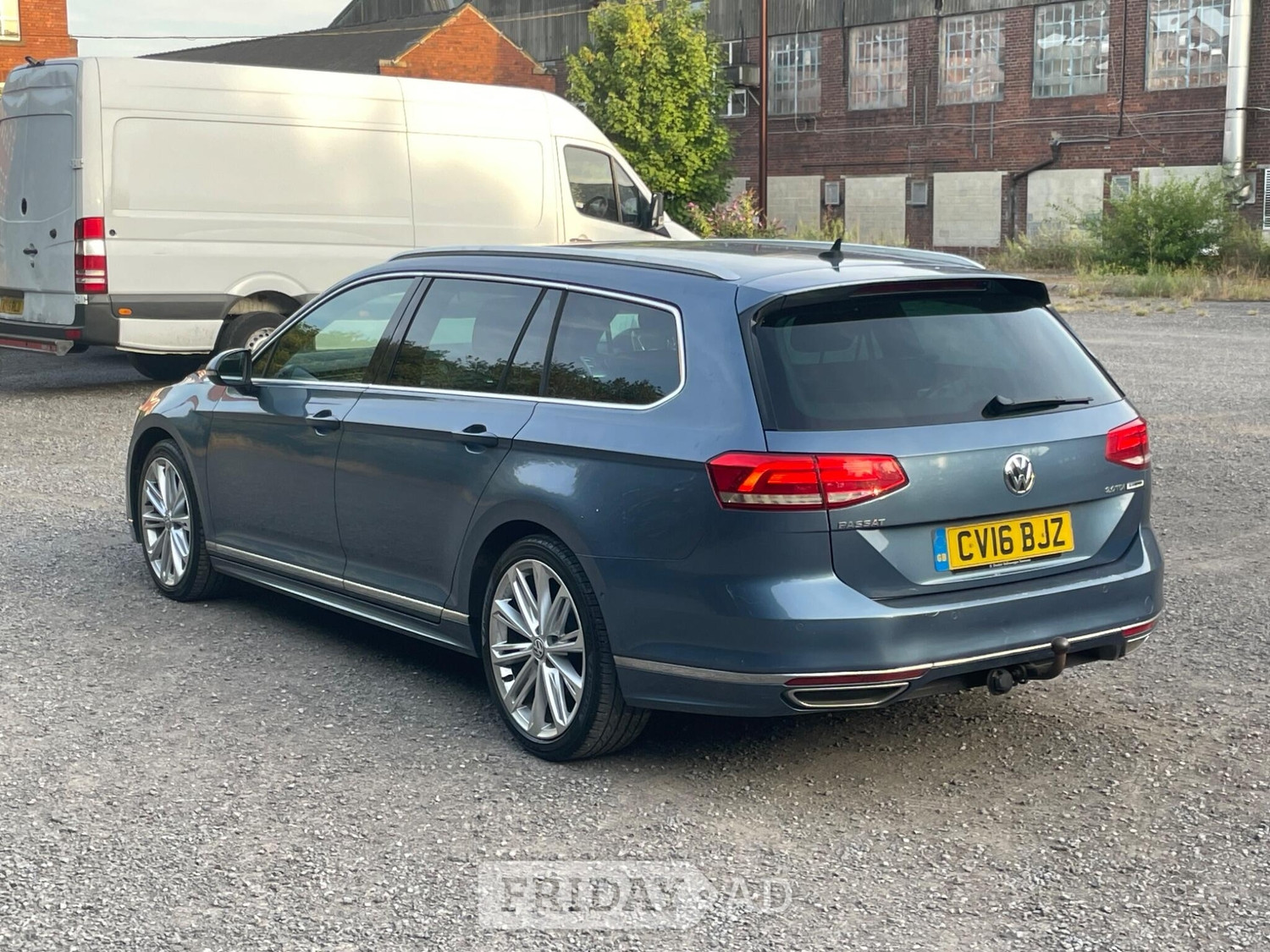 Volkswagen Passat 2016 - Cars in Leeds