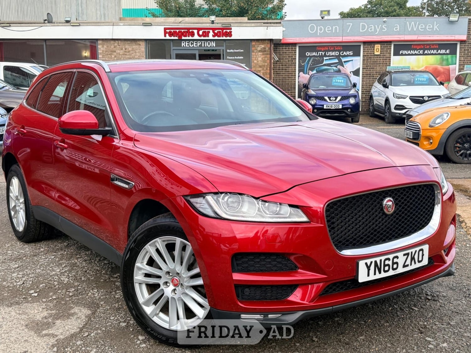 Jaguar F-Pace 2016 - Cars