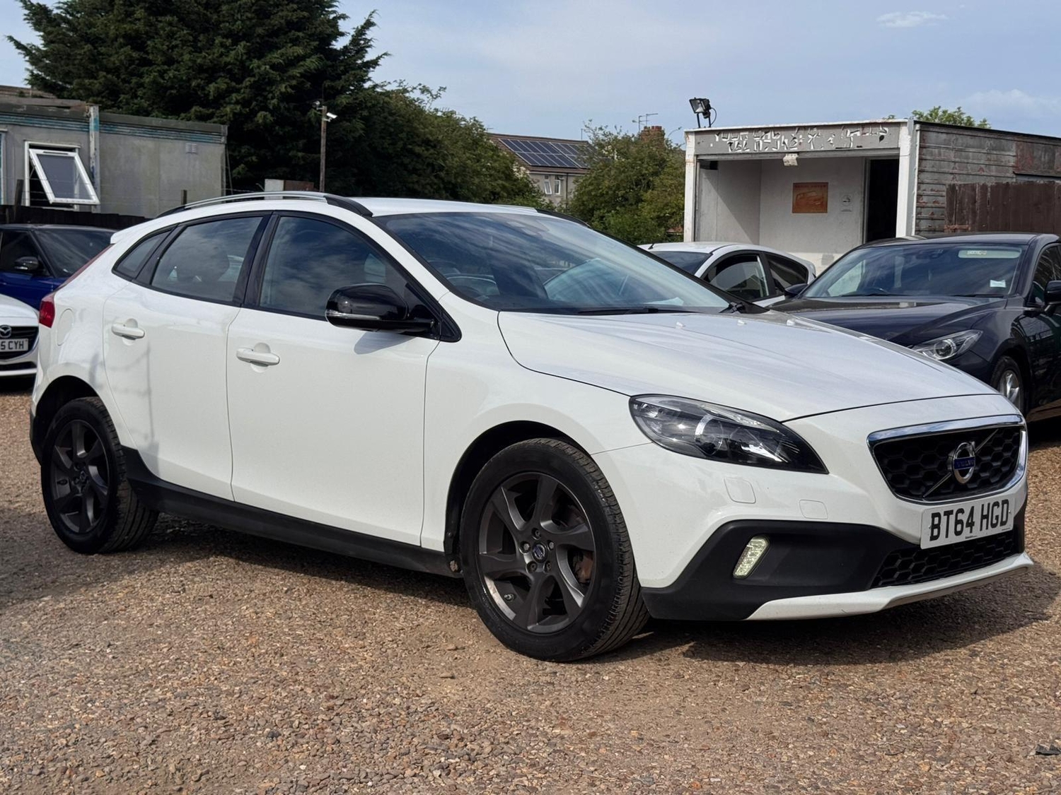 Volvo V40 Cross Country 2014 - Cars