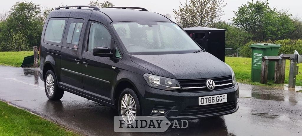 Volkswagen Caddy Maxi Life 2017 in St. Albans