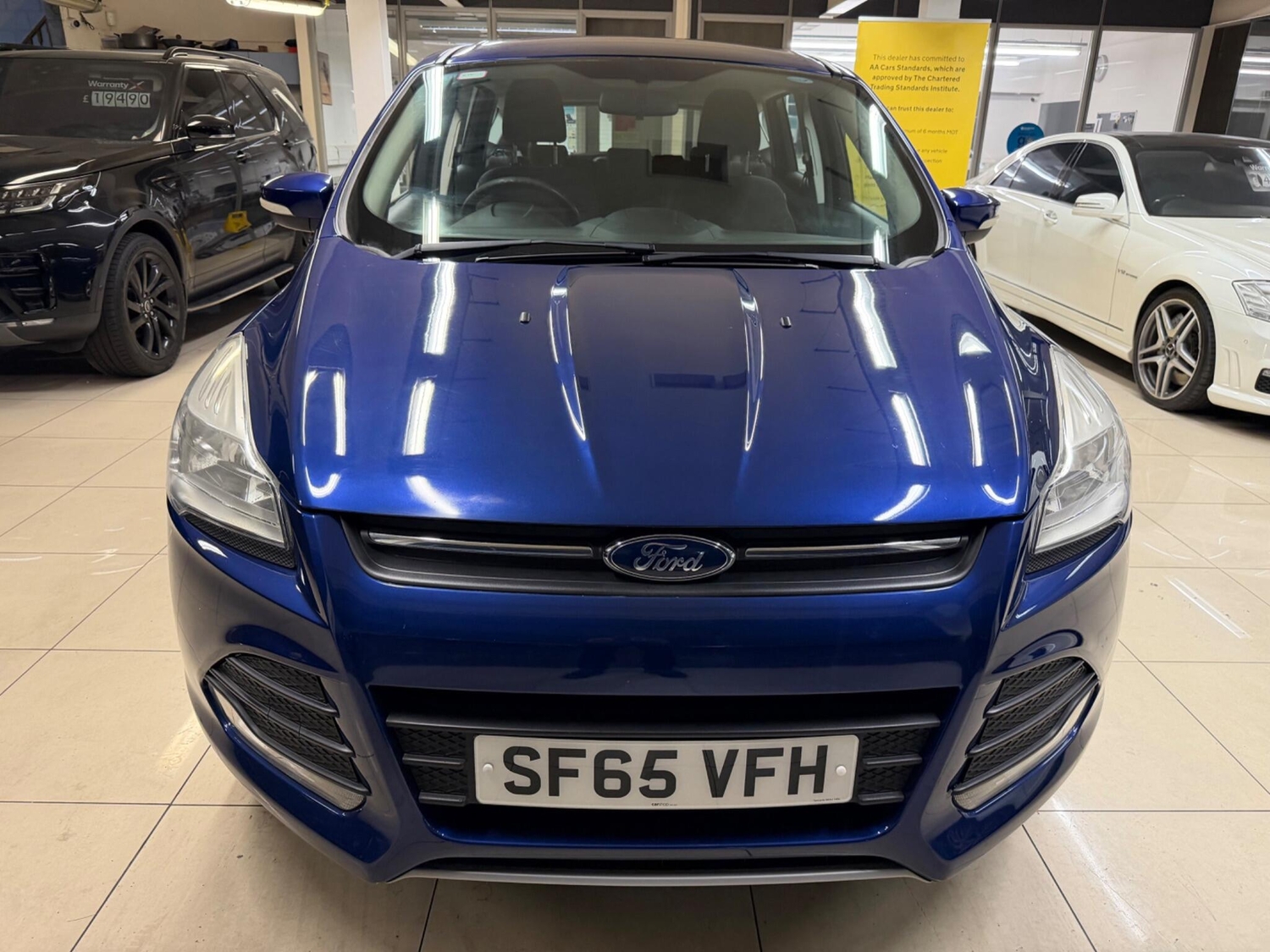 [ berth ]Ford Kuga