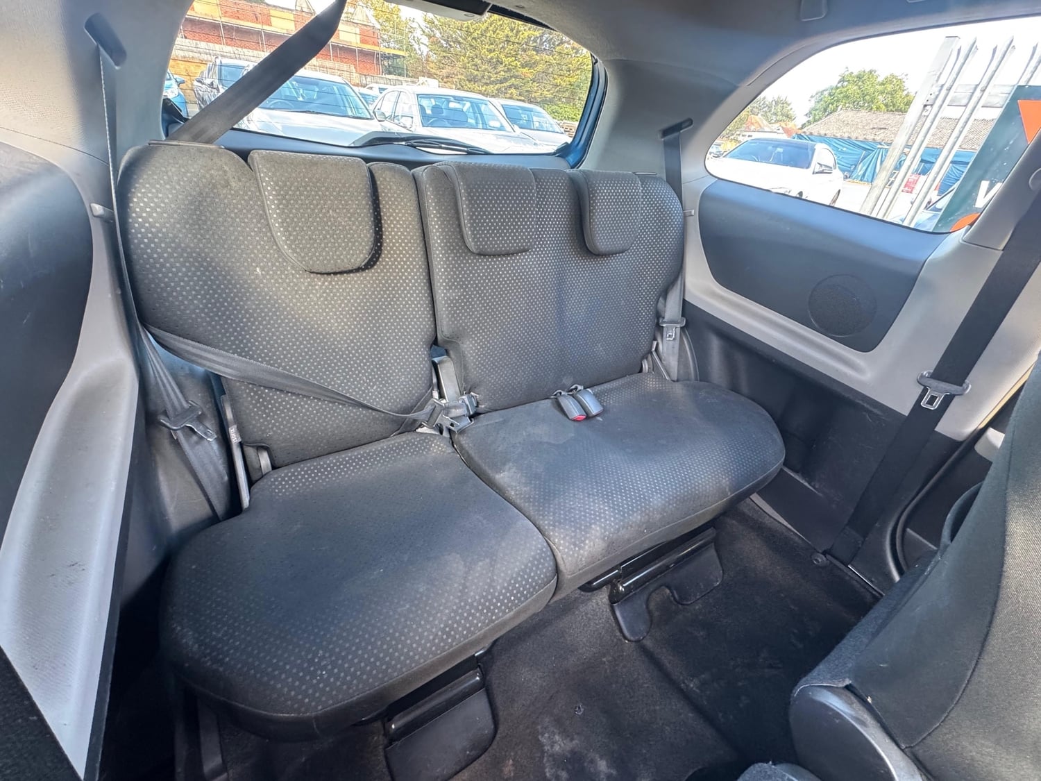 Toyota Yaris 2010 - Cars