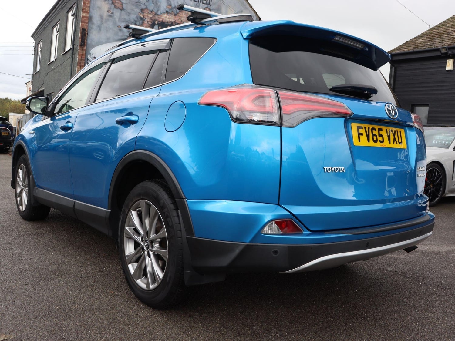 Toyota RAV4 2016 - Cars in Coalville
