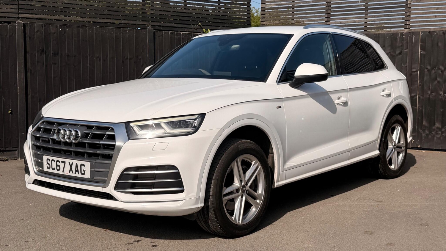 [ berth ]Audi Q5