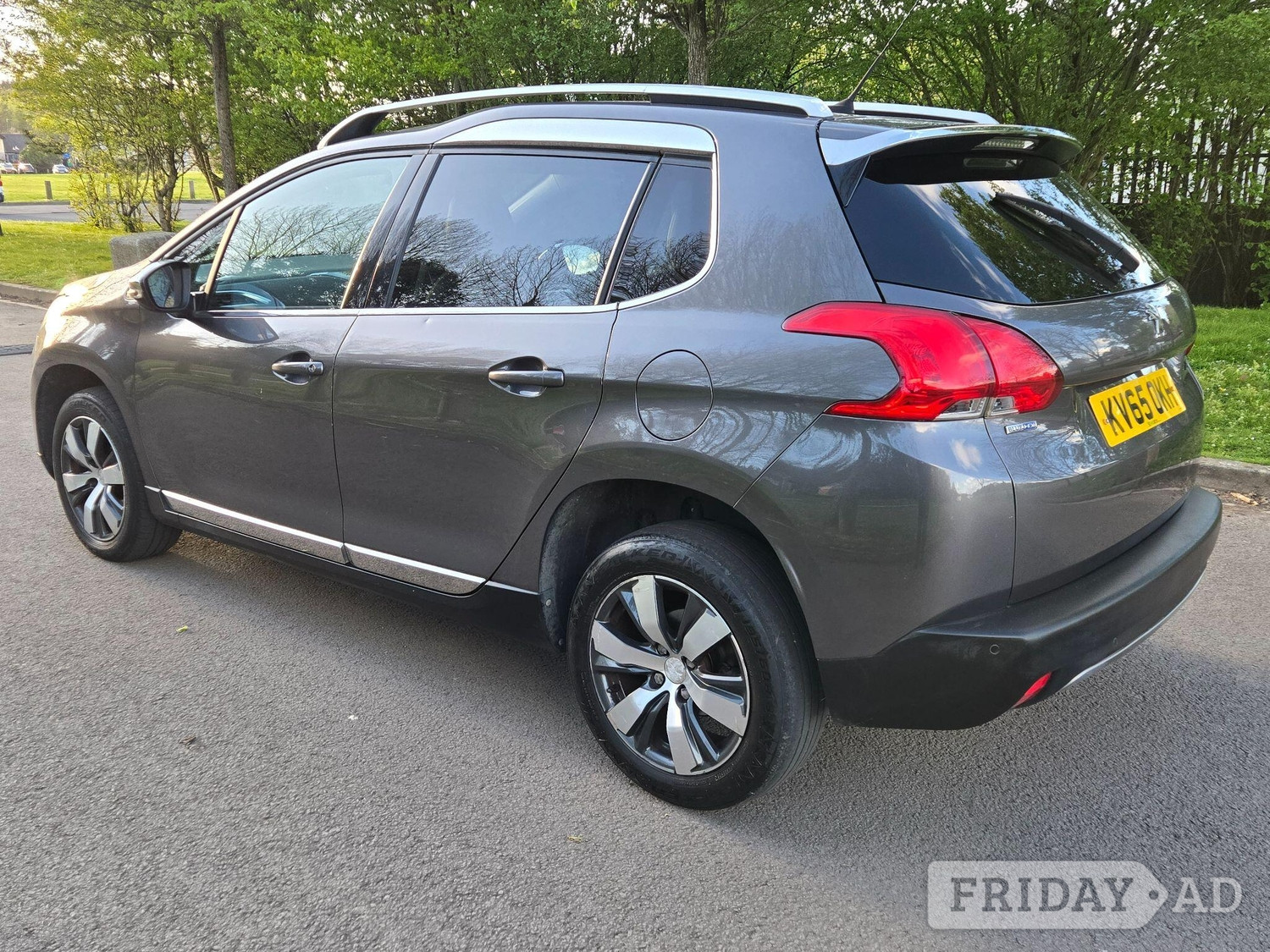 [ berth ]Peugeot 2008