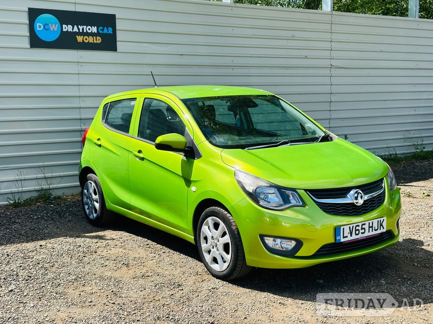 Vauxhall Viva 2015 - Cars in Hillingdon